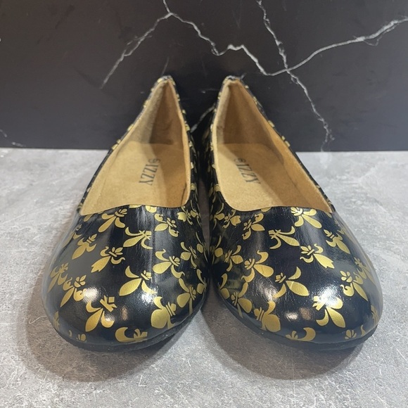 Izzy Flats Black/Gold Size 9m - Picture 2 of 9